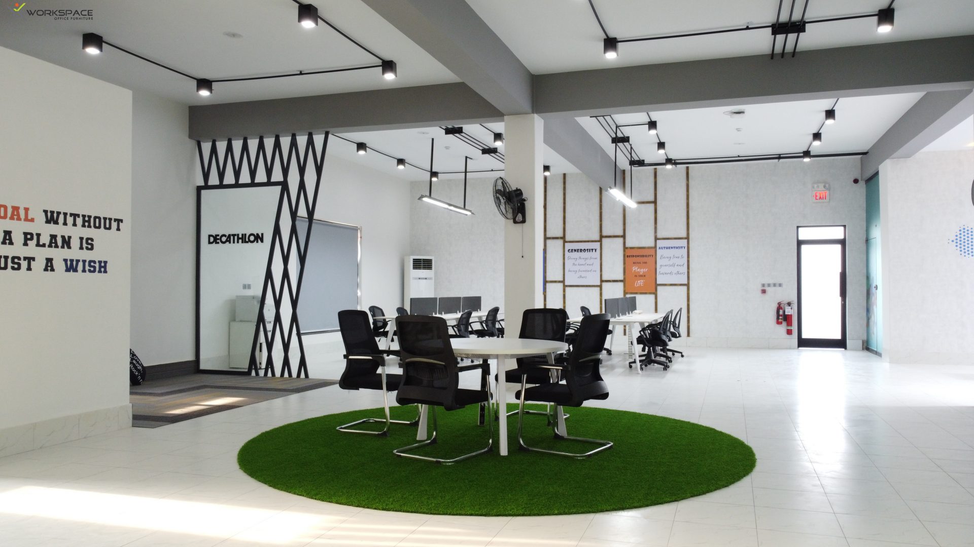 Furniture outlets in Islamabad Workspace Aenzay