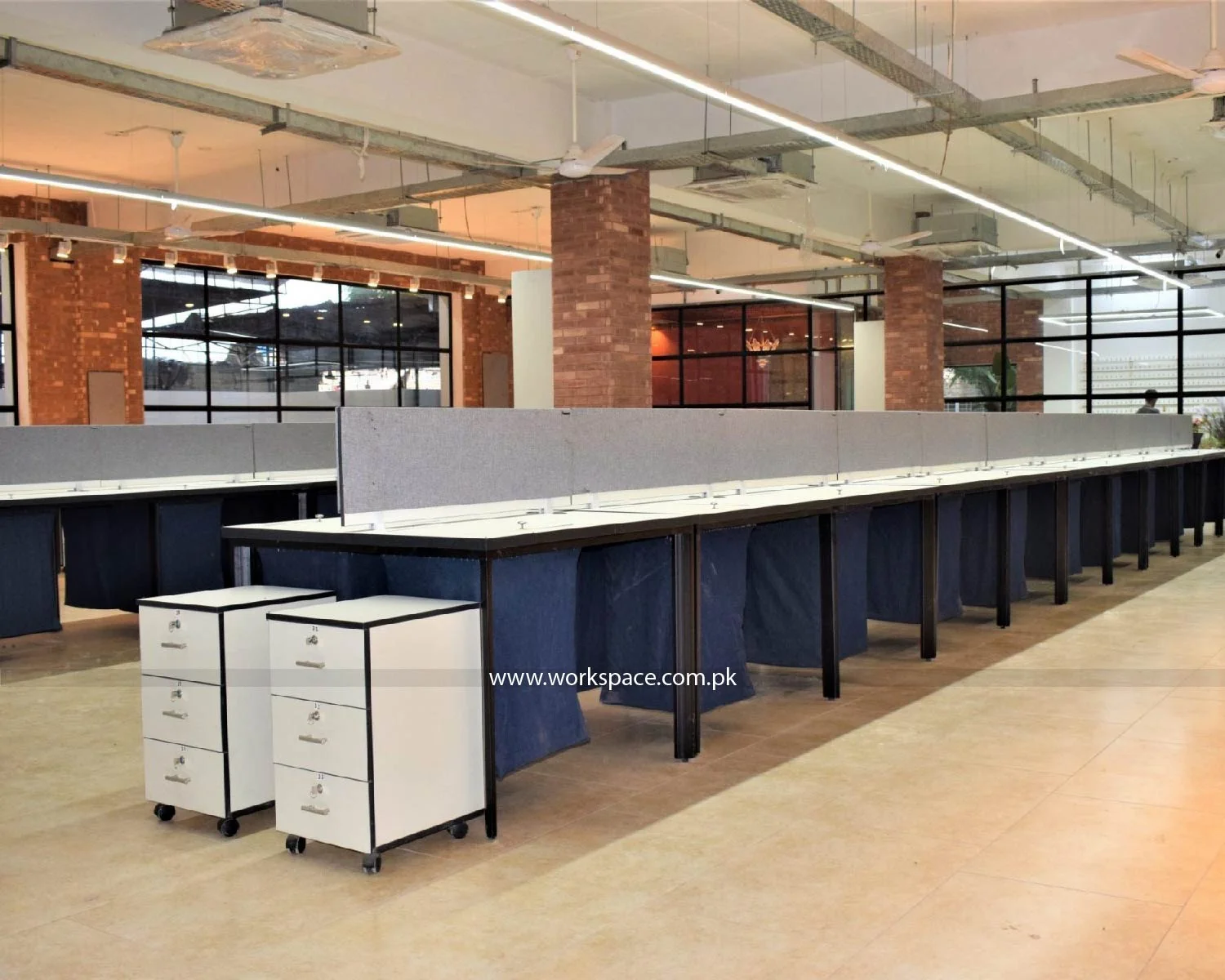 Office tables | Executive office tables