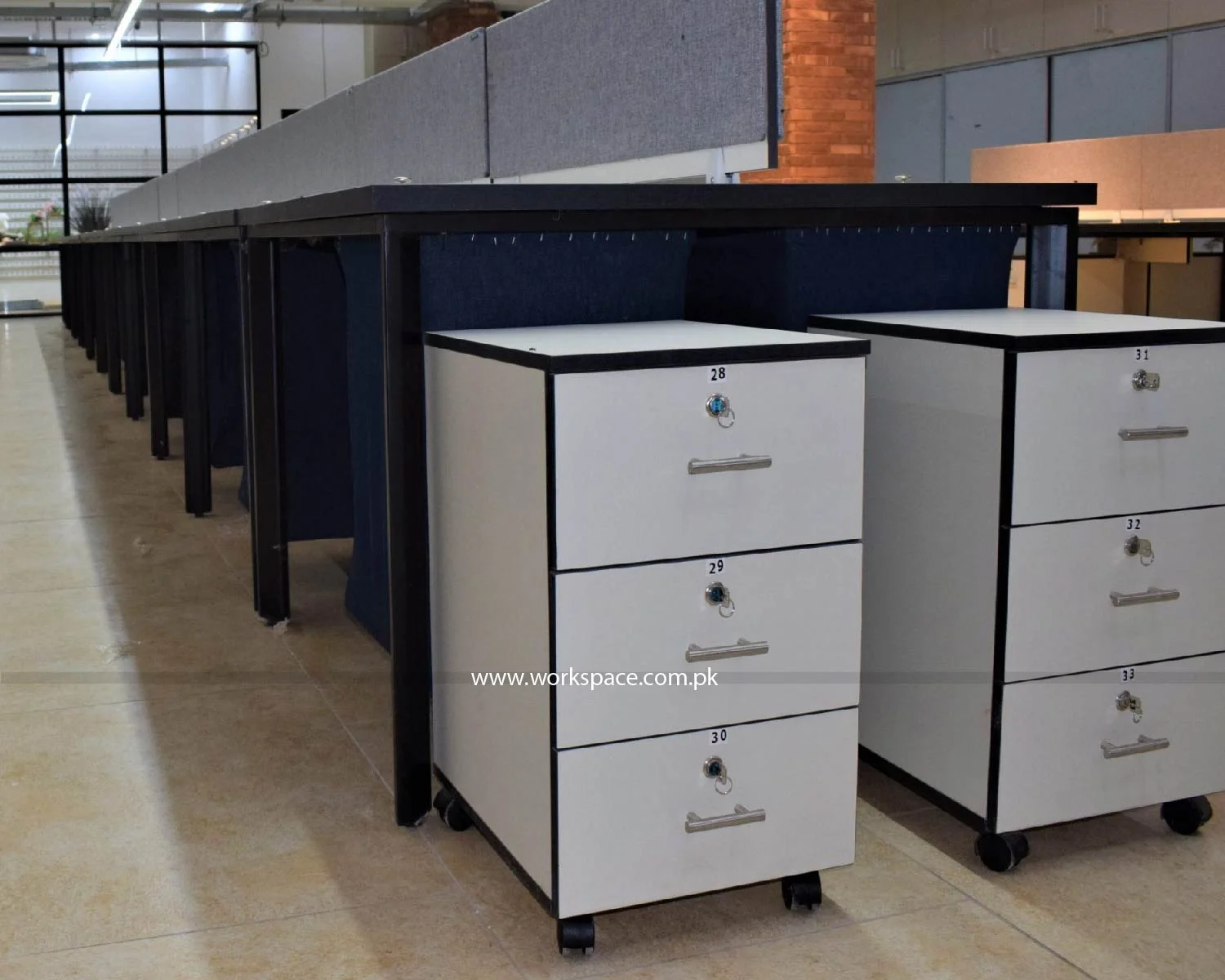 Office tables | Executive office tables
