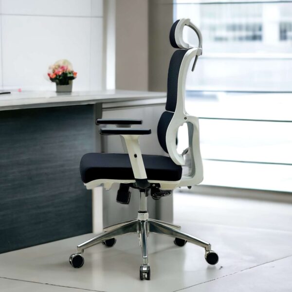 Sonic Executive Chair Side