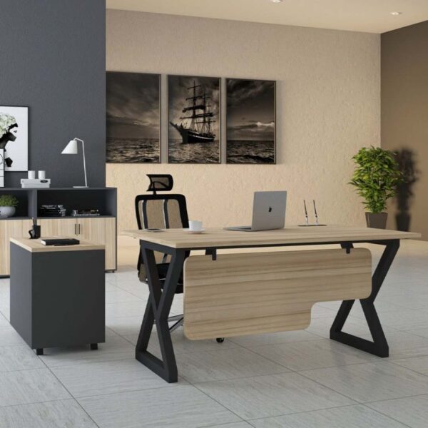 Voss Study Table