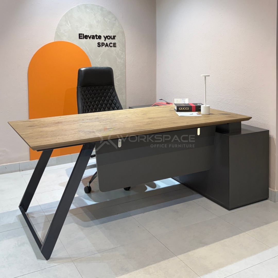 Alvoro Executive Table ET022