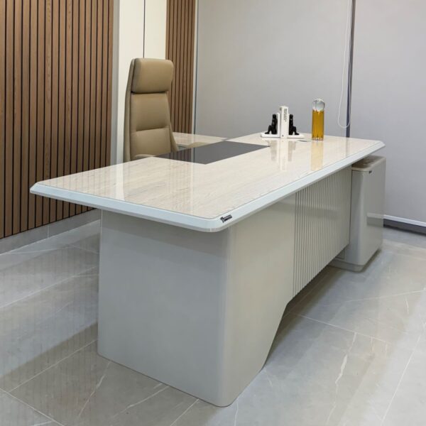 Executive Table ET023 - Image 4
